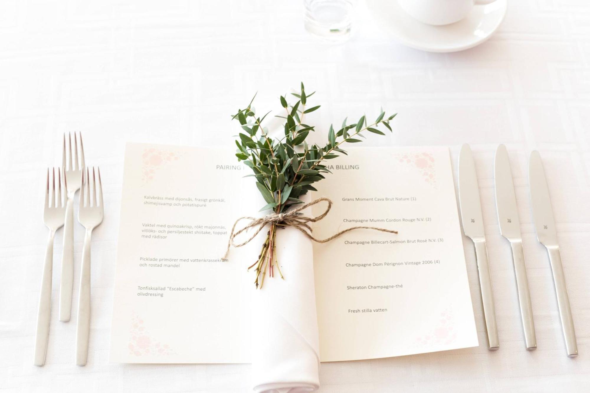 Sheraton Stockholm Hotel Esterno foto A menu at a wedding